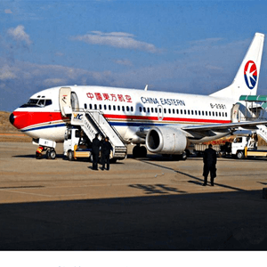 三沙航空空运航空快运业稳步发展的原因是什么？